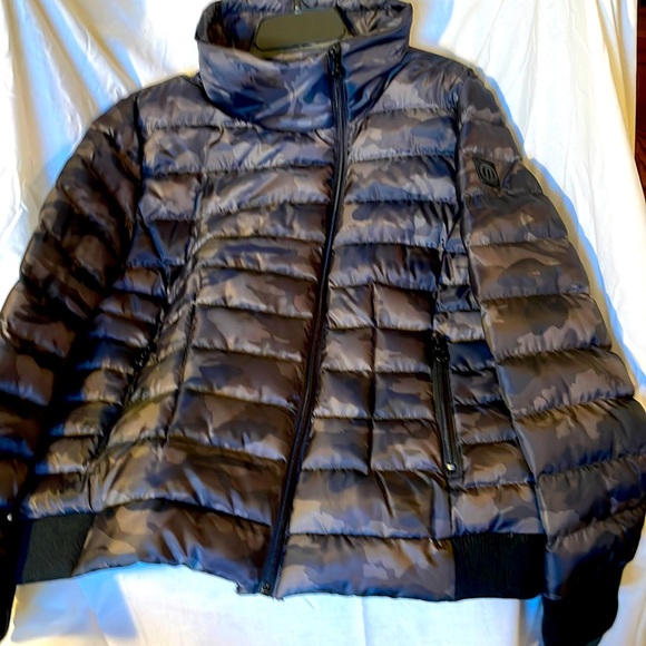 Bernardo Puffer Jacket - Picture 1 of 10